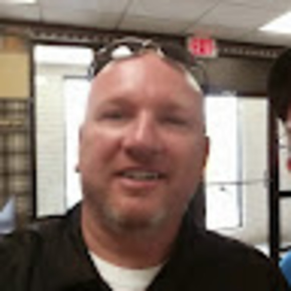 Profile Picture of James Shoemaker (@jamesshoemak827) on Poshmark