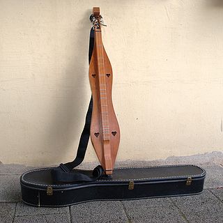 Appalachian dulcimer - Wikipedia Profile Picture of Appalachian dulcimeron Wikipedia