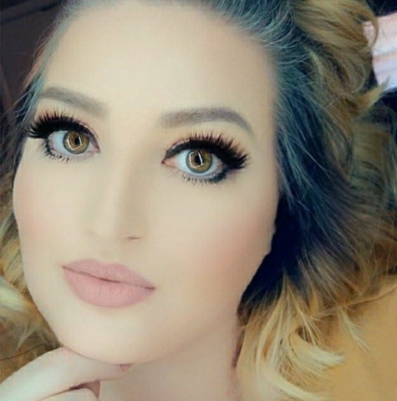 Profile Picture of Kara Suffield (@knsuffield) on Poshmark