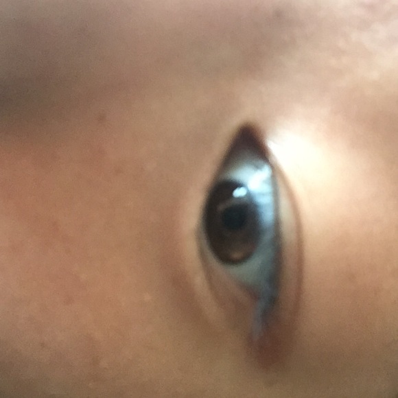 Profile Picture of Alice Lee (@alicelee1000) on Poshmark