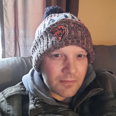 Profile Picture of Robert Hoey (@hoeyrobert77) on Twitter
