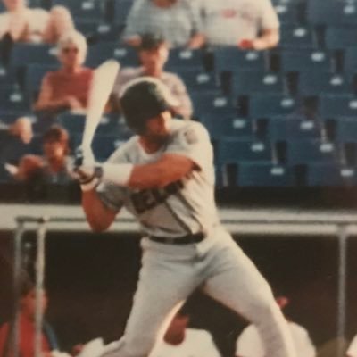 Profile Picture of Derek Hacopian (@DerekHacopian) on Twitter