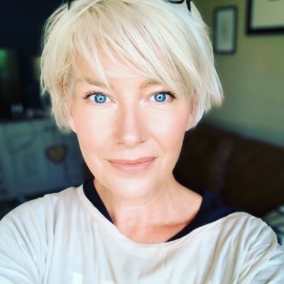 Profile Picture of Jackie Cook (@MaisonMai) on Twitter