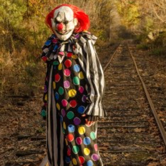 Profile Picture of Jeremy Dowell (@jeremydowell) on Poshmark