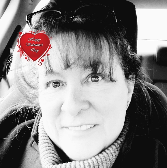 Profile Picture of Eileen Butrick (@eileenbutrick) on Poshmark