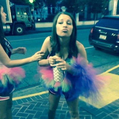Profile Picture of Kim Anderson (@sechsyfrklz) on Twitter