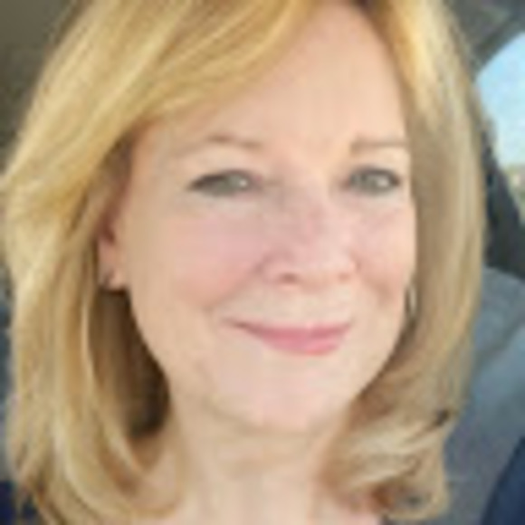 Profile Picture of Newman Newman (@graceamrz) on Poshmark