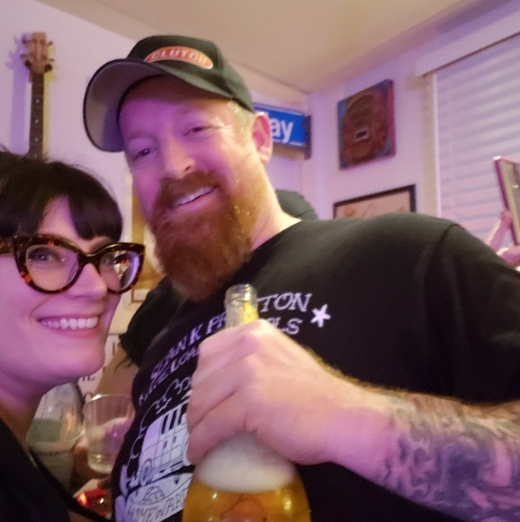 Profile Picture of Sariah Mastele (@poorcritter) on Poshmark