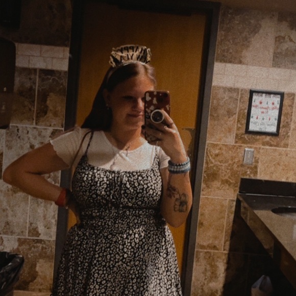 Profile Picture of Dierdra Little (@dierdralittle) on Poshmark