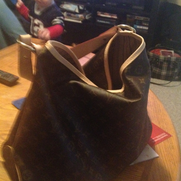 Profile Picture of Jackie Bosak (@jackie22) on Poshmark