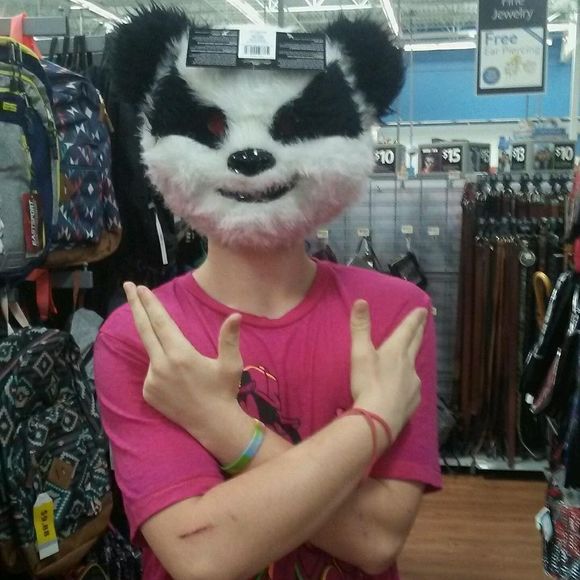 Profile Picture of Joshua Blair (@blaijt1) on Poshmark