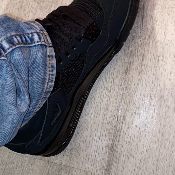 Profile Picture of Sergio Miramontes (@sxrgio702) on Poshmark