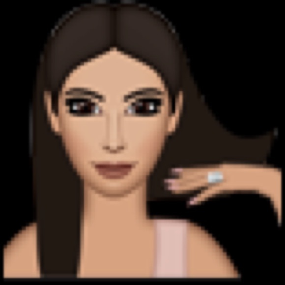 Profile Picture of Melissa Deyro (@shopdeyro) on Poshmark