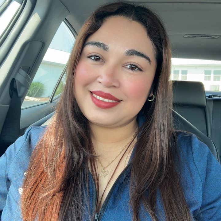 Profile Picture of Paula🥰 (@paulabardales2) on Tiktok