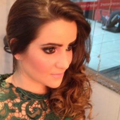 Profile Picture of Rebecca Farias (@rebecca_farias) on Twitter