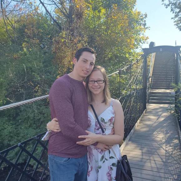 Amanda Swigonski - Poshmark Profile Picture of Amanda Swigonski (@aswigs) on Poshmark