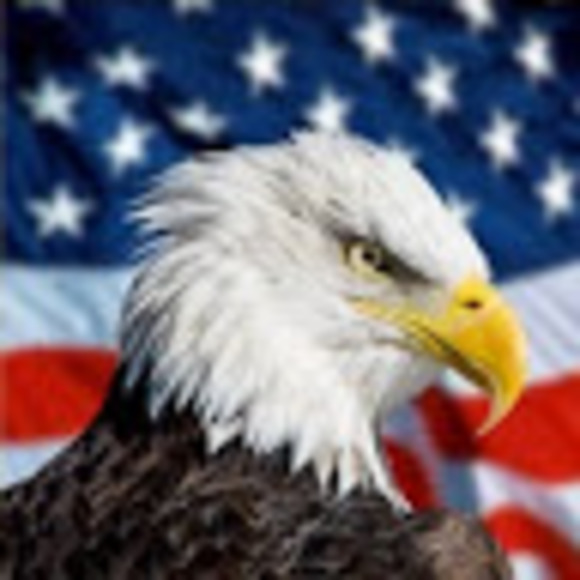 Profile Picture of Daniel Pomierski (@dlpomierski) on Poshmark