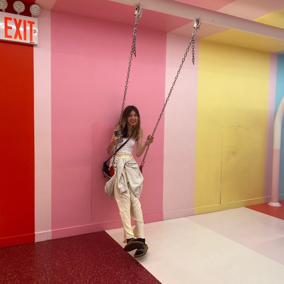 Profile Picture of Maddie Kluska (@maddie_kluska) on Poshmark