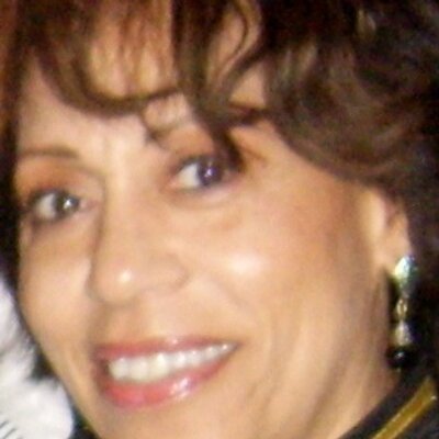 Profile Picture of Lisa March (@EzenaLisa) on Twitter