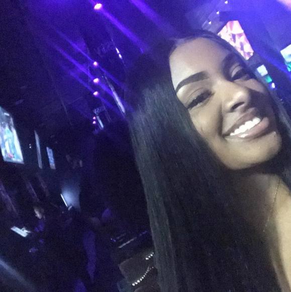 Profile Picture of Arnelle Stinfil (@badest954chick) on Poshmark