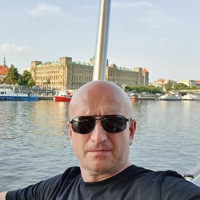 Profile Picture of Robert Lipiński (@lipek1973) on Twitter