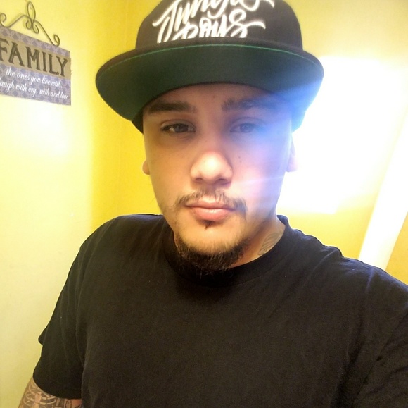 Profile Picture of Benjamin Cruz (@bcruz92) on Poshmark