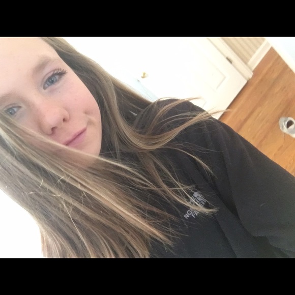 Profile Picture of Kate Labrier (@katela13) on Poshmark