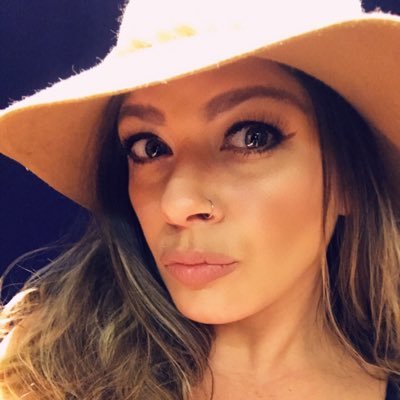 Profile Picture of April Marie (@AprilMarieCoop2) on Twitter