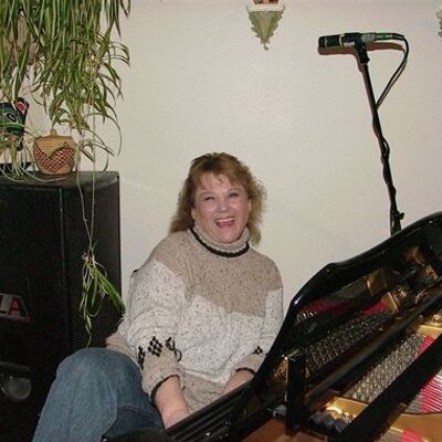 Profile Picture of Alice Albrecht (@AlbrechtAlice) on Twitter