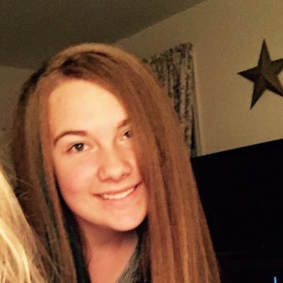 Profile Picture of Julia Oates (@julia_oates) on Twitter