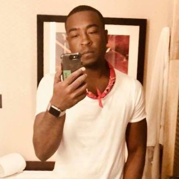 Profile Picture of Craig Daniels (@cdaniels8604) on Poshmark