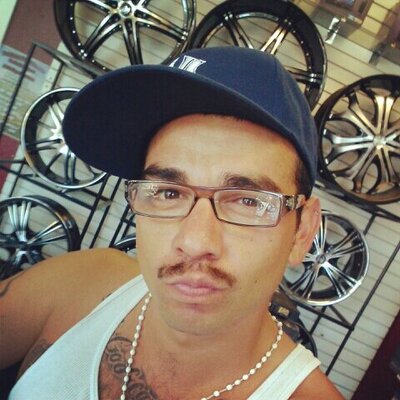 Profile Picture of John V (@VLos21nadin) on Twitter