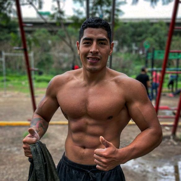 Profile Picture of Jesus Flores (@jarielespino) on Tiktok