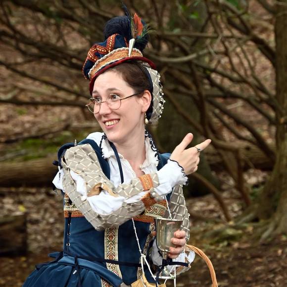 Profile Picture of Emily Chamberlain (@bakainu2112) on Poshmark