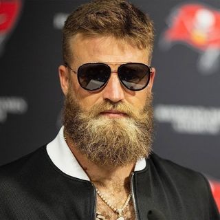 Profile Photo of Ryan Fitzpatrick (@fitzmagic14) on Instagram