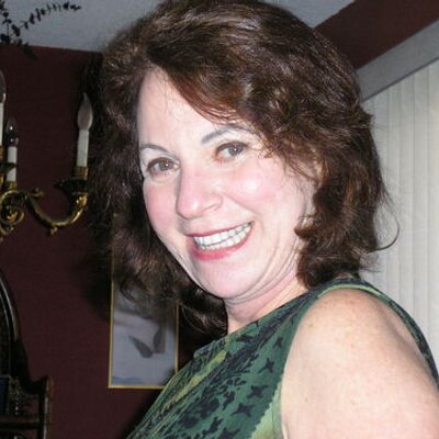 Profile Picture of Deborah Abrams (@songcollector) on Twitter