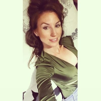 Profile Picture of Carly Elizabeth Lamb (@CarlyElizabethl) on Twitter