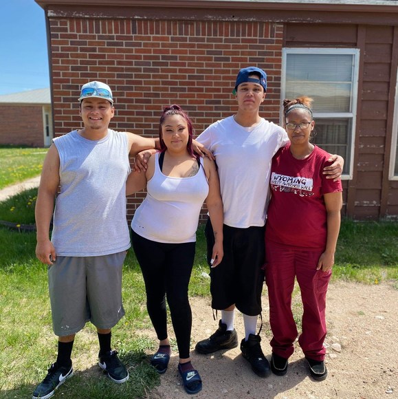 Profile Picture of Val Gonzales (@val_gonzales) on Poshmark