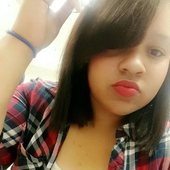 Profile Picture of Redd Kishun (@chewyy15) on Poshmark