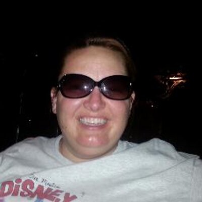 Profile Picture of Nikki Manning (@nik_lyn) on Twitter