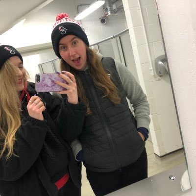 Profile Picture of Charlotte Cooper (@CharCoops10) on Twitter