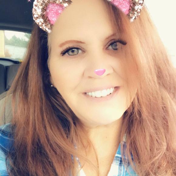 Profile Picture of Jan Connell (@riley42270) on Poshmark