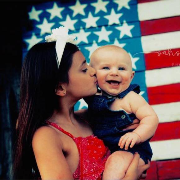 Profile Picture of Tasha Feese (@nfeese) on Poshmark