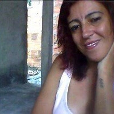 Profile Picture of Claudia  Leal (@claudialeal6) on Twitter