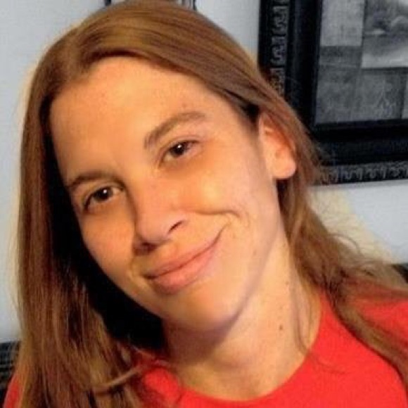 Profile Picture of Becky Buck-kemp (@rebecca78) on Poshmark