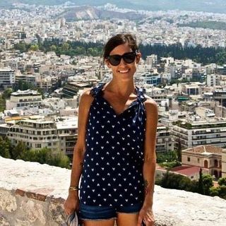 Profile Picture of Christine Caltabiano (@sunshineandraviolis) on Instagram