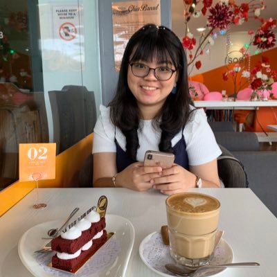 Profile Picture of Fei Ling 🌸 (@feiling95) on Twitter