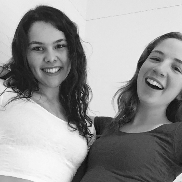 Profile Picture of Hannah Kempskie (@hannahkempskie) on Poshmark