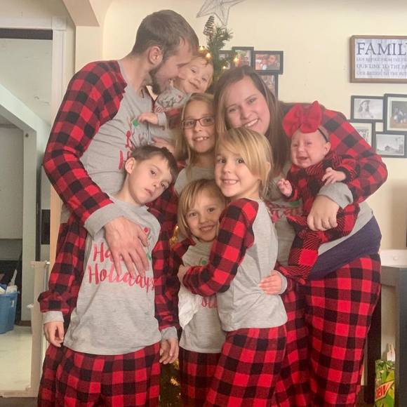 Profile Picture of Rebecca Hansen (@rbarbrick9) on Poshmark