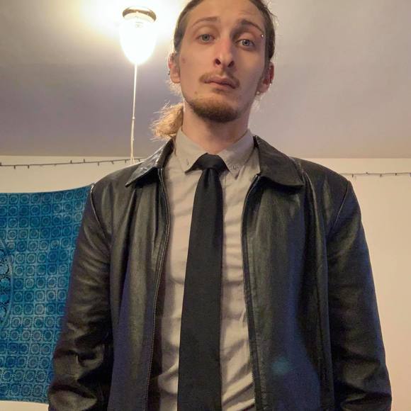 Profile Picture of Alex Walsh (@alexwalsh568) on Poshmark